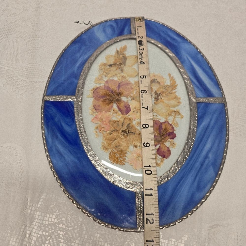 Vintage Large Cobalt Blue Stained Glass Dried Pressed Flowers Window Suncatcher - Picture 10 of 11